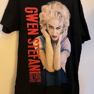 Gwen Stefani 2016 tour shirt